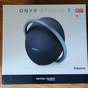 Harman Kardon Onyx Studio 7 Bluetooth Speaker New in Box